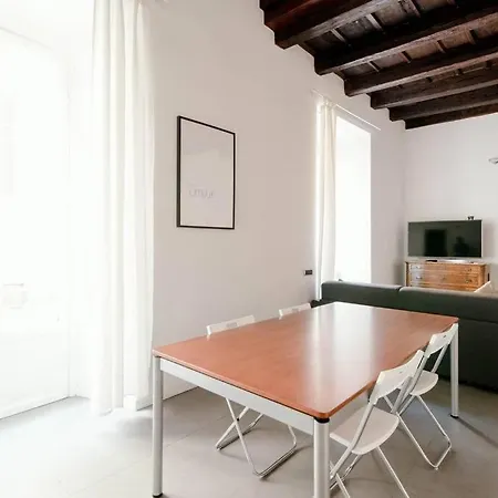 Como Chic And Central Apartament Como