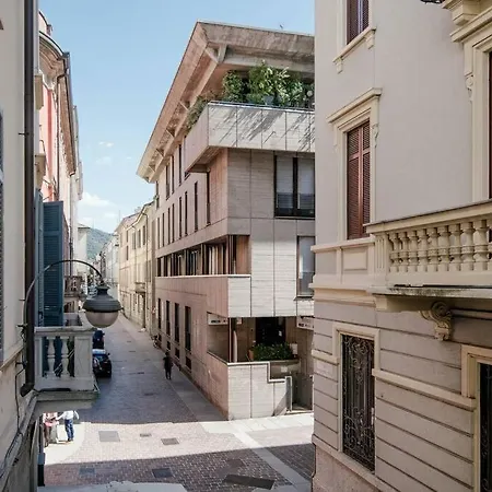 Como Chic And Central Como